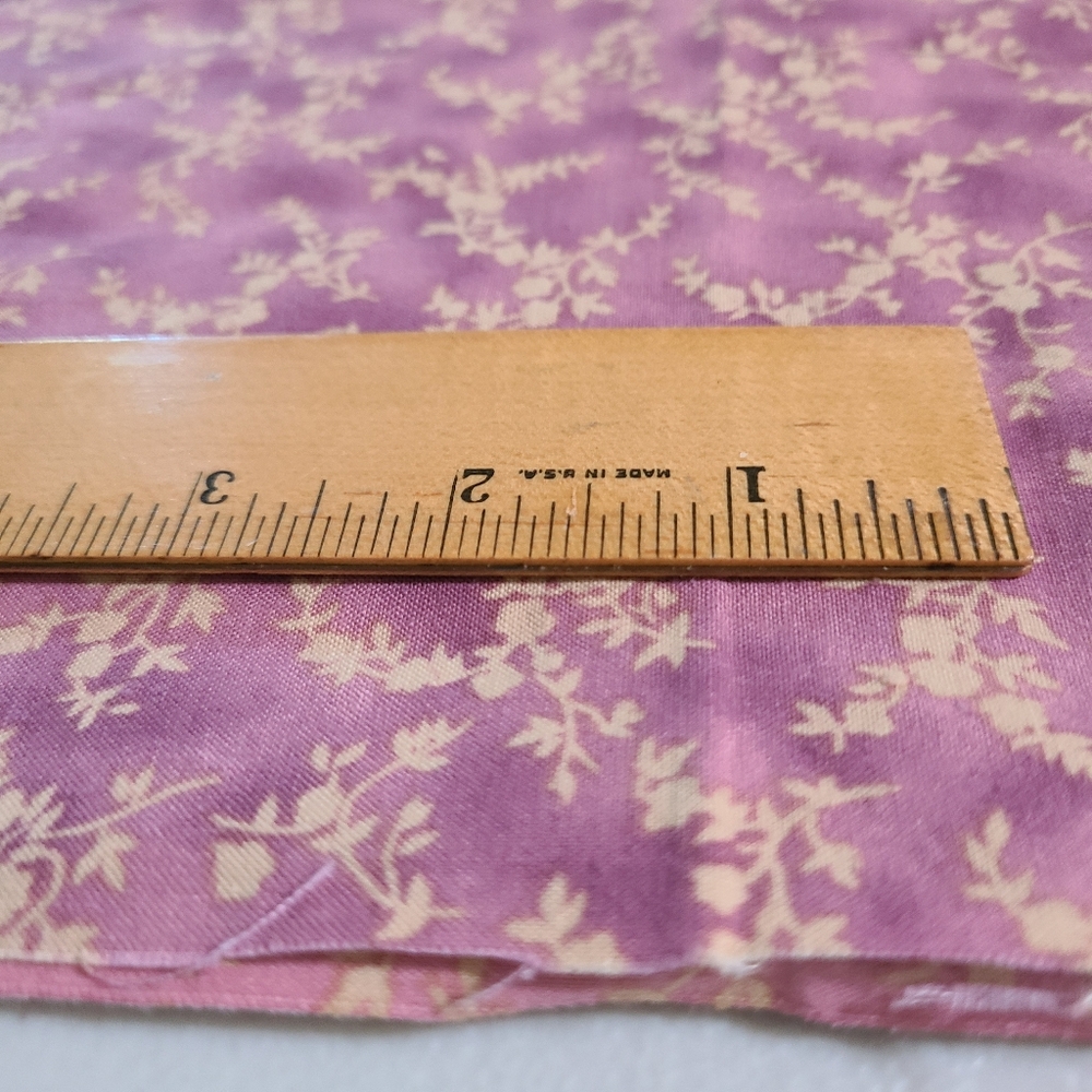 Rare Vintage Crafting Quilting Sewing Purples & Cream Color Cotton Fabric - Picture 8 of 10